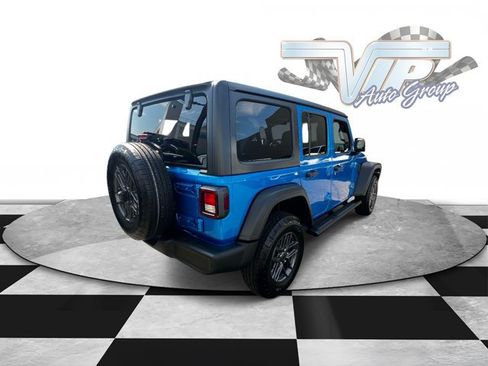 Used 2026 Jeep Wrangler Unlimited Sport AWD/4WD image 5