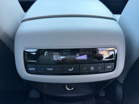 Used 2025 Hyundai Palisade SEL FWD image 32
