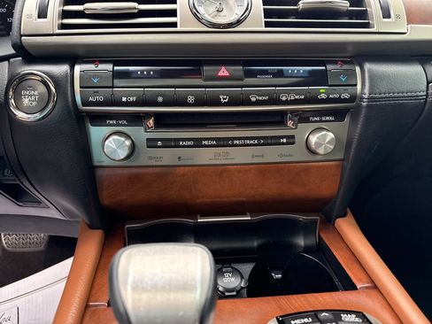 Used 2014 Lexus LS 460 L RWD image 21