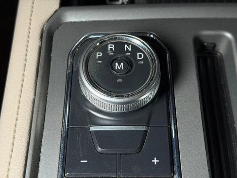 Used 2018 Ford Expedition Max XLT w/ Equipment Group 202A AWD/4WD image 38