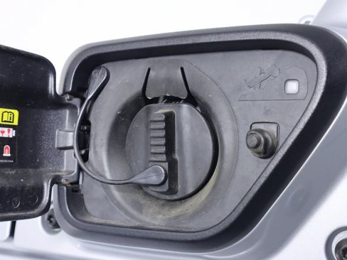 Used 2023 Jeep Wrangler Unlimited Sahara AWD/4WD image 40