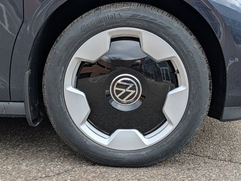 New 2025 Volkswagen ID. Buzz Pro S Plus image 2