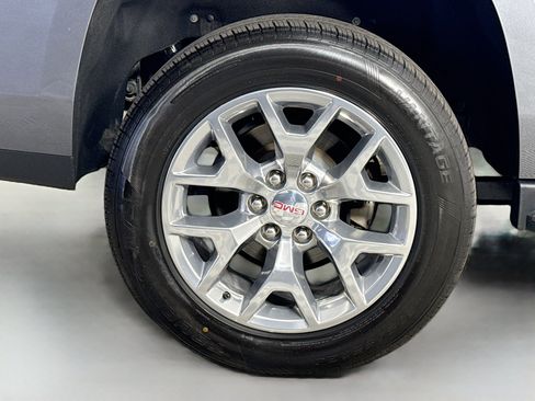 Used 2018 GMC Yukon SLT image 33