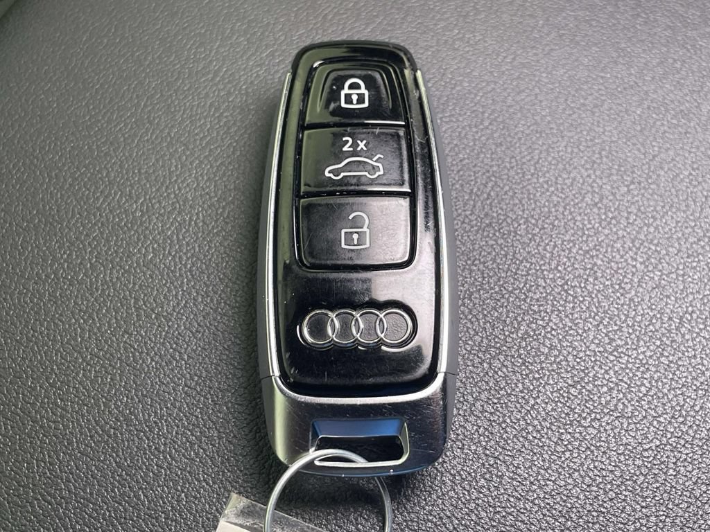Used 2025 Audi Q7 3.0T Premium Plus AWD/4WD image 45