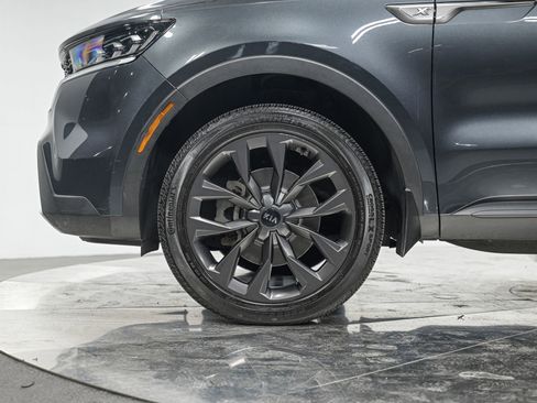 Used 2021 Kia Sorento SX Prestige image 3
