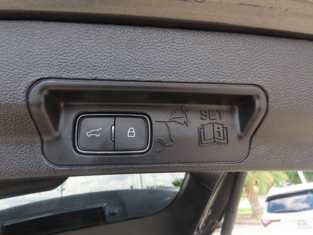 Used 2020 Ford Explorer Limited RWD image 13