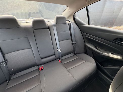 Used 2025 Nissan Altima 2.5 SV image 35