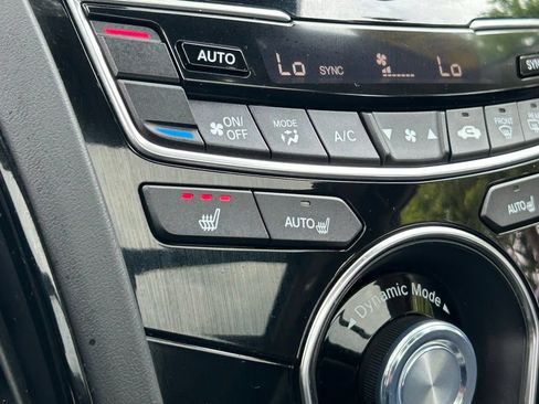 Used 2024 Acura RDX SH-AWD image 28