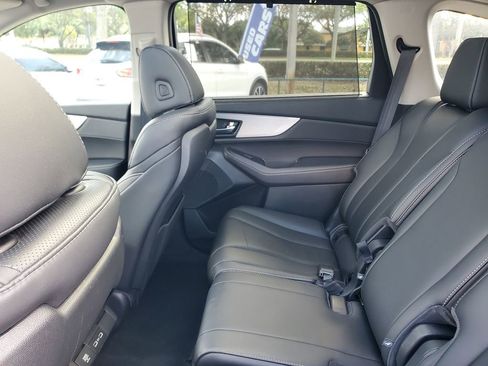 Used 2024 Acura MDX FWD w/ Technology Package image 12