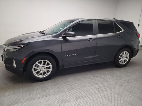 Used 2022 Chevrolet Equinox LT FWD image 2