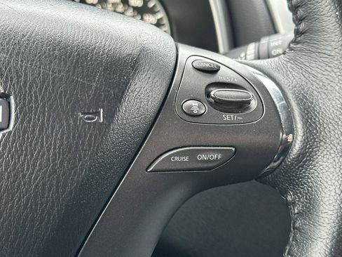 Used 2023 Nissan Murano SV image 27