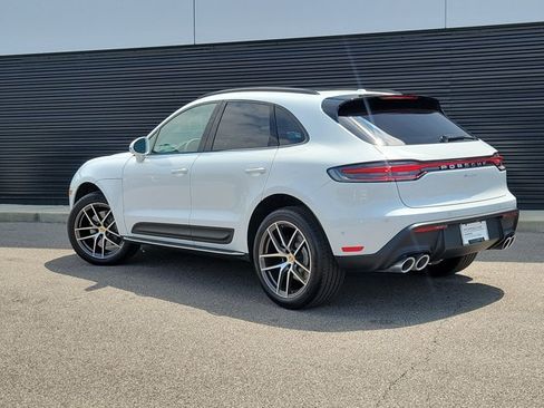 Certified 2026 Porsche Macan AWD/4WD image 5