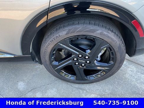Used 2024 Chevrolet Equinox EV RS FWD image 10