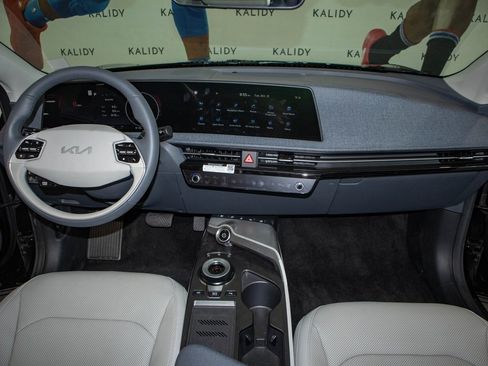 New 2023 Kia EV6 Wind image 3