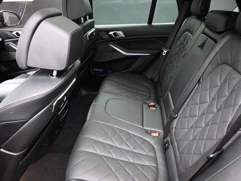 Used 2025 BMW X5 xDrive40i AWD/4WD image 17