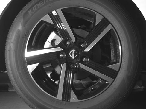 Used 2025 Nissan Sentra SV FWD image 15