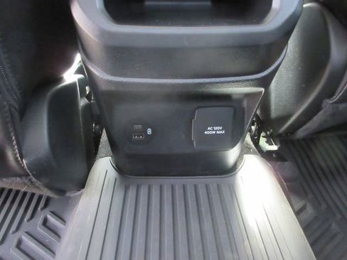 Certified 2025 Ford Ranger Lariat w/ Trailer Tow Package AWD/4WD image 25