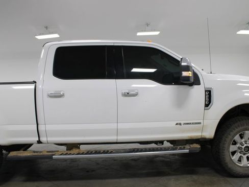 Used 2017 Ford F250 Lariat w/ Lariat Ultimate Package image 11