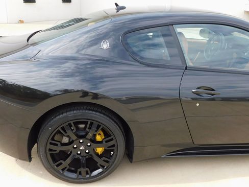 Used 2014 Maserati GranTurismo Coupe RWD image 28