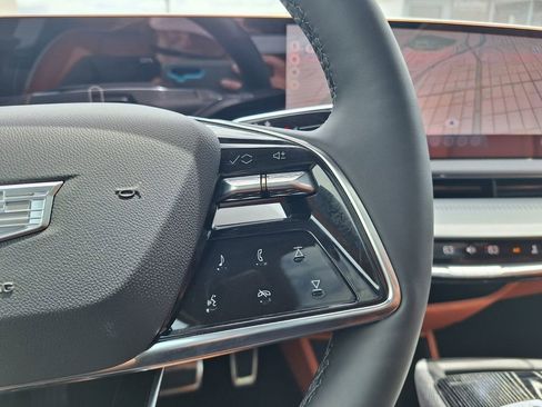 New 2026 Cadillac Optiq Sport 2 RWD image 22