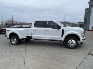 New 2026 Ford F450 Platinum w/ FX4 Off-Road Package video 2