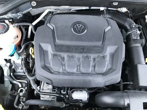 Used 2022 Volkswagen Passat 2.0T image 19