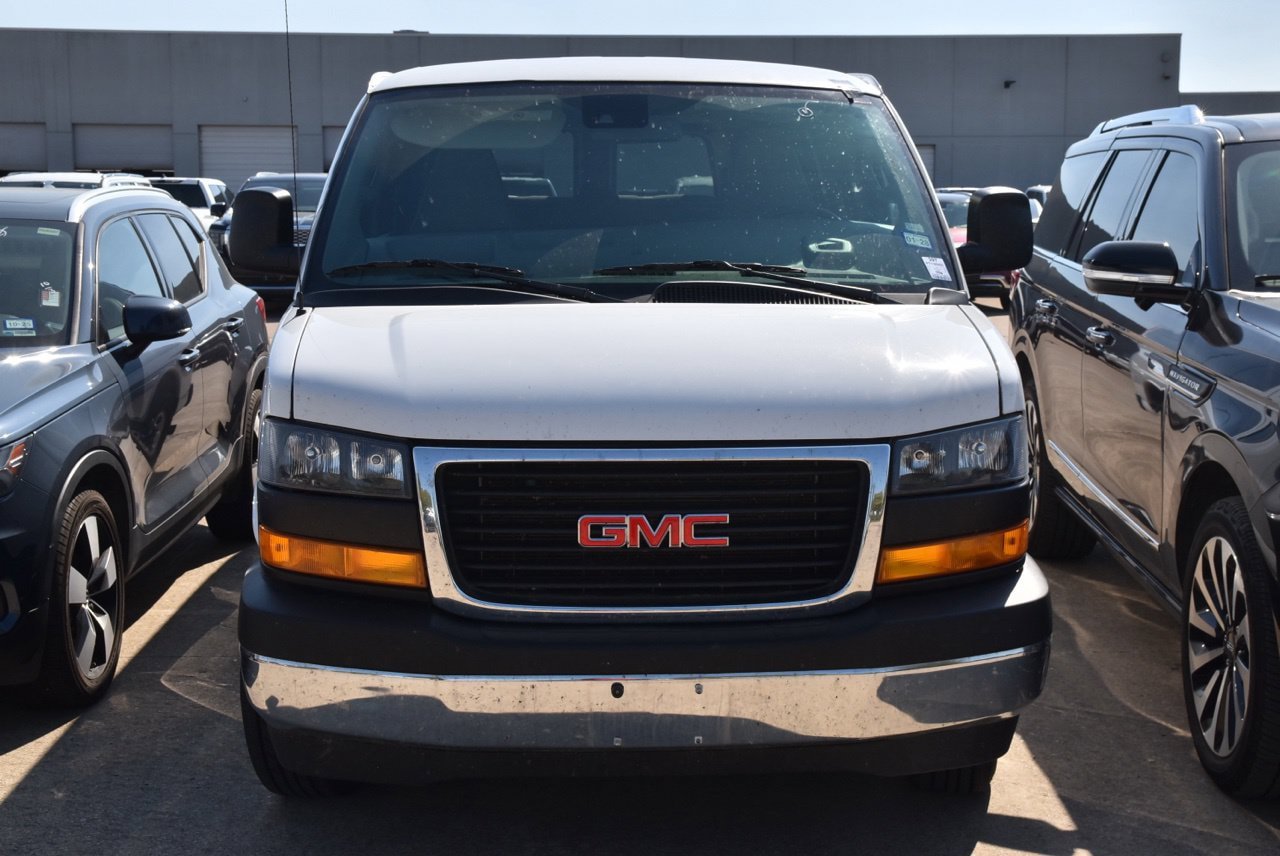 Used 2026 GMC Savana 3500 LT w/ LT Preferred Equipment Group RWD image 3