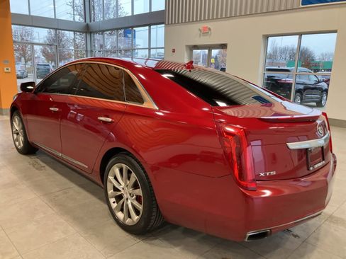 Used 2013 Cadillac XTS Luxury w/ Driver Awareness Package image 7