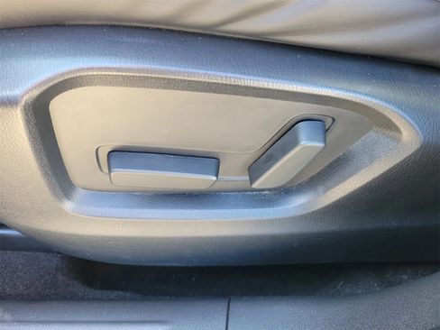 Used 2025 MAZDA CX-5 AWD 2.5 S w/ Select Package image 17