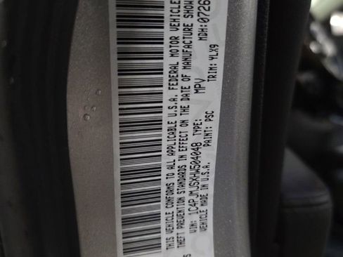 Used 2017 Jeep Cherokee Overland image 42