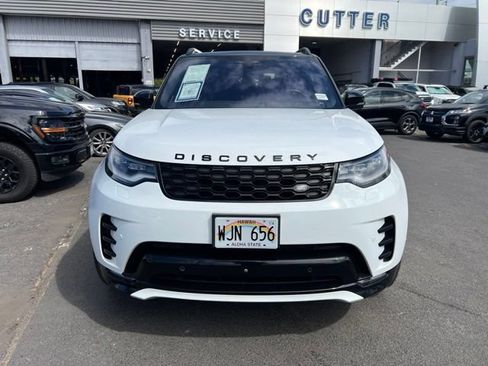 Used 2022 Land Rover Discovery HSE R-Dynamic AWD/4WD image 2