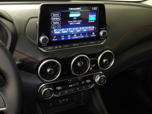 New 2025 Nissan Sentra SR image 9