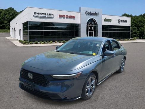 Used 2024 Honda Accord EX image 2