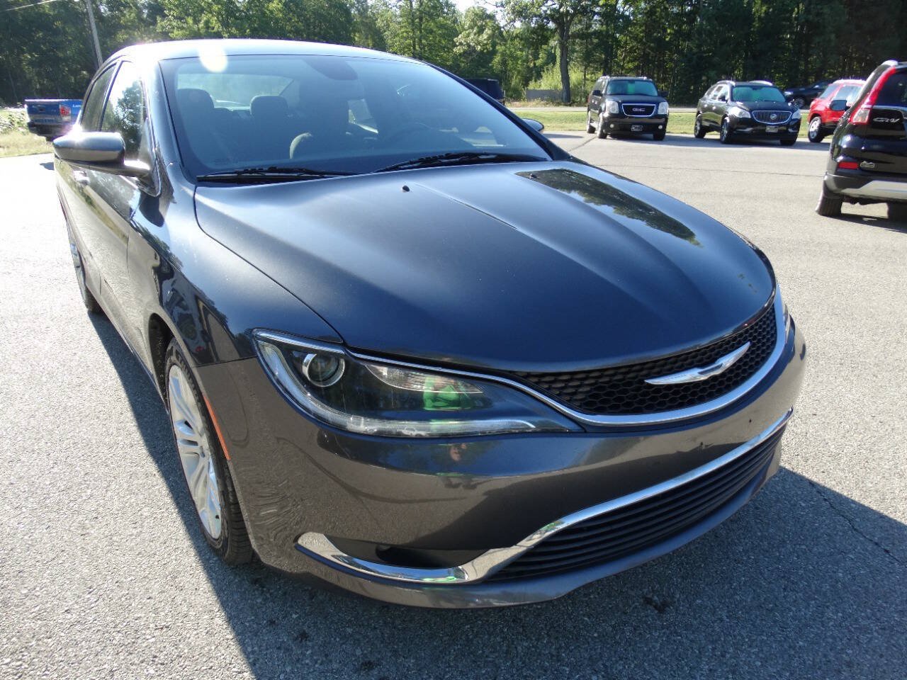 Used 2016 Chrysler 200 Limited FWD image 3