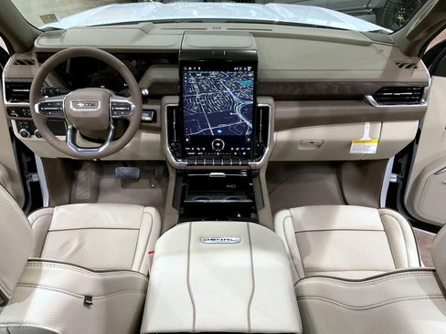 New 2026 GMC Yukon Denali w/ Sun & Power Step Package image 12