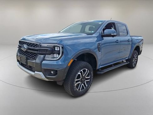 Used 2024 Ford Ranger Lariat w/ FX4 Off-Road Package AWD/4WD image 5