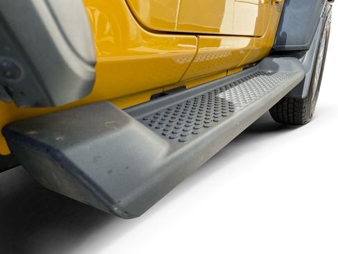 Used 2020 Jeep Wrangler Sport image 18