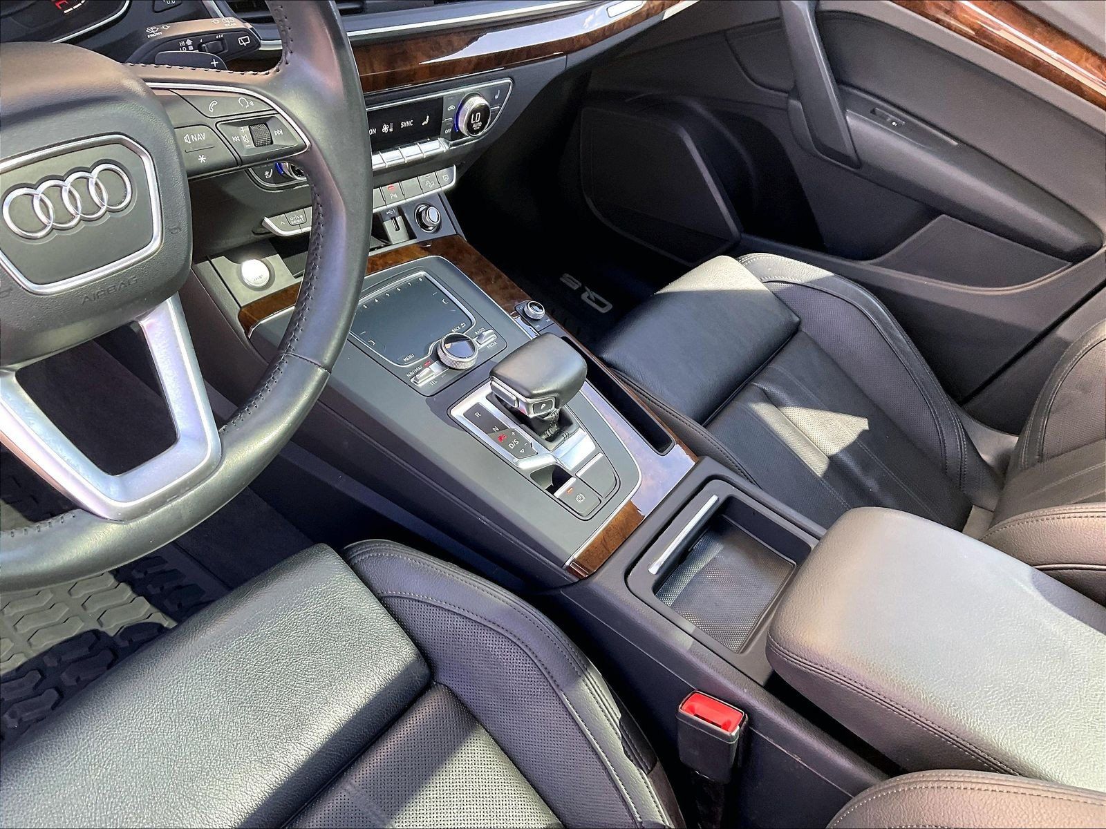 Used 2018 Audi Q5 2.0T Premium Plus w/ Premium Plus Package AWD/4WD image 17