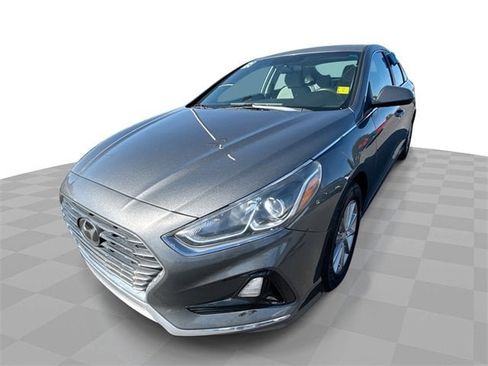 Used 2019 Hyundai Sonata SE image 1