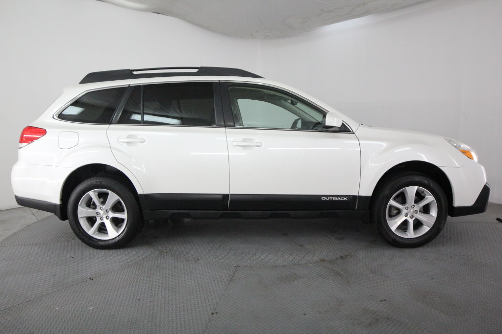 Used 2014 Subaru Outback 2.5i Limited AWD/4WD image 5