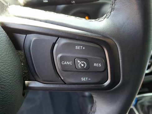 Used 2018 Jeep Wrangler Unlimited Sport S AWD/4WD image 16