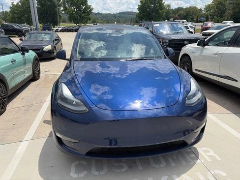 Used 2024 Tesla Model Y Performance AWD/4WD image 17