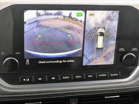 Used 2023 Nissan Rogue SL w/ SL Premium Package image 15