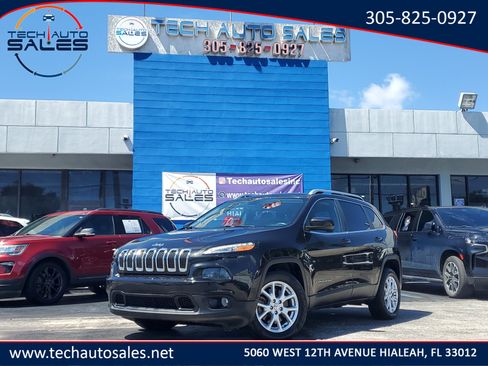 Used 2015 Jeep Cherokee Latitude image 1