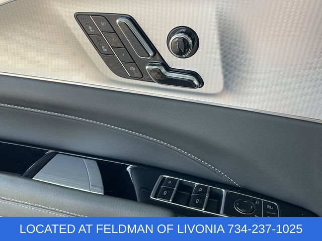 Certified 2024 Cadillac Lyriq Tech AWD/4WD image 23