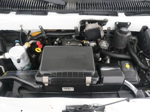 Used 2005 Chevrolet Astro RWD image 23