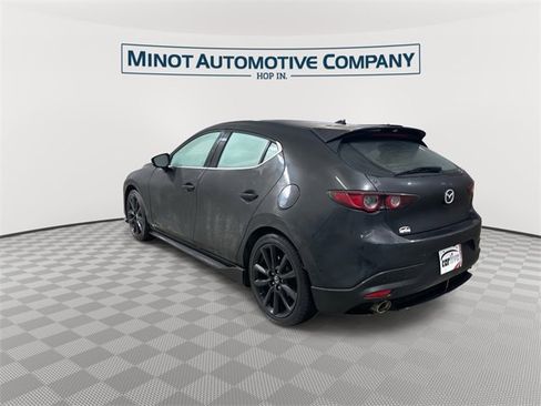 Used 2021 MAZDA MAZDA3 Hatchback w/Premium Plus Pkg image 6
