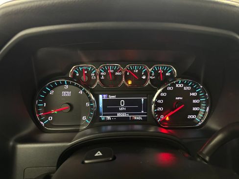Used 2017 GMC Sierra 1500 SLE w/ Suspension Package, Off-Road AWD/4WD image 8