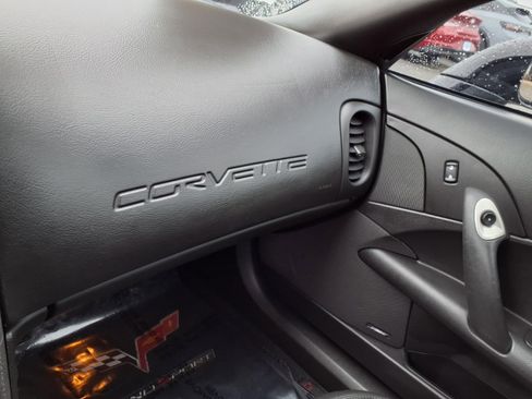 Used 2013 Chevrolet Corvette Grand Sport w/ 2LT Preferred Equipment Group image 18