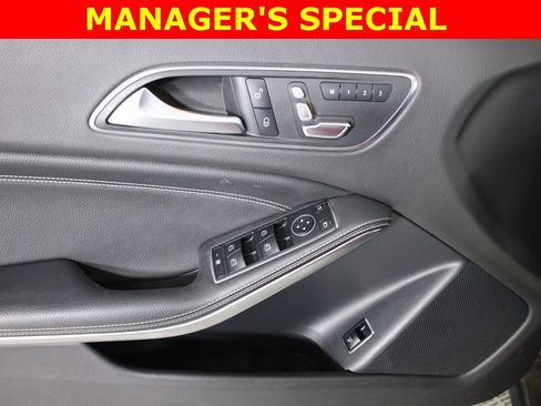 Used 2019 Mercedes-Benz GLA 250 4MATIC image 9